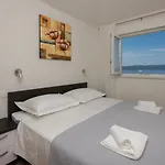 Family Friendly Seaside - Mala Duba, Makarska - 19149 Апартаменты *