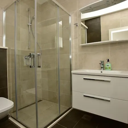 Apartment Family Friendly Seaside - Mala Duba, Makarska - 19149 Zivogosce